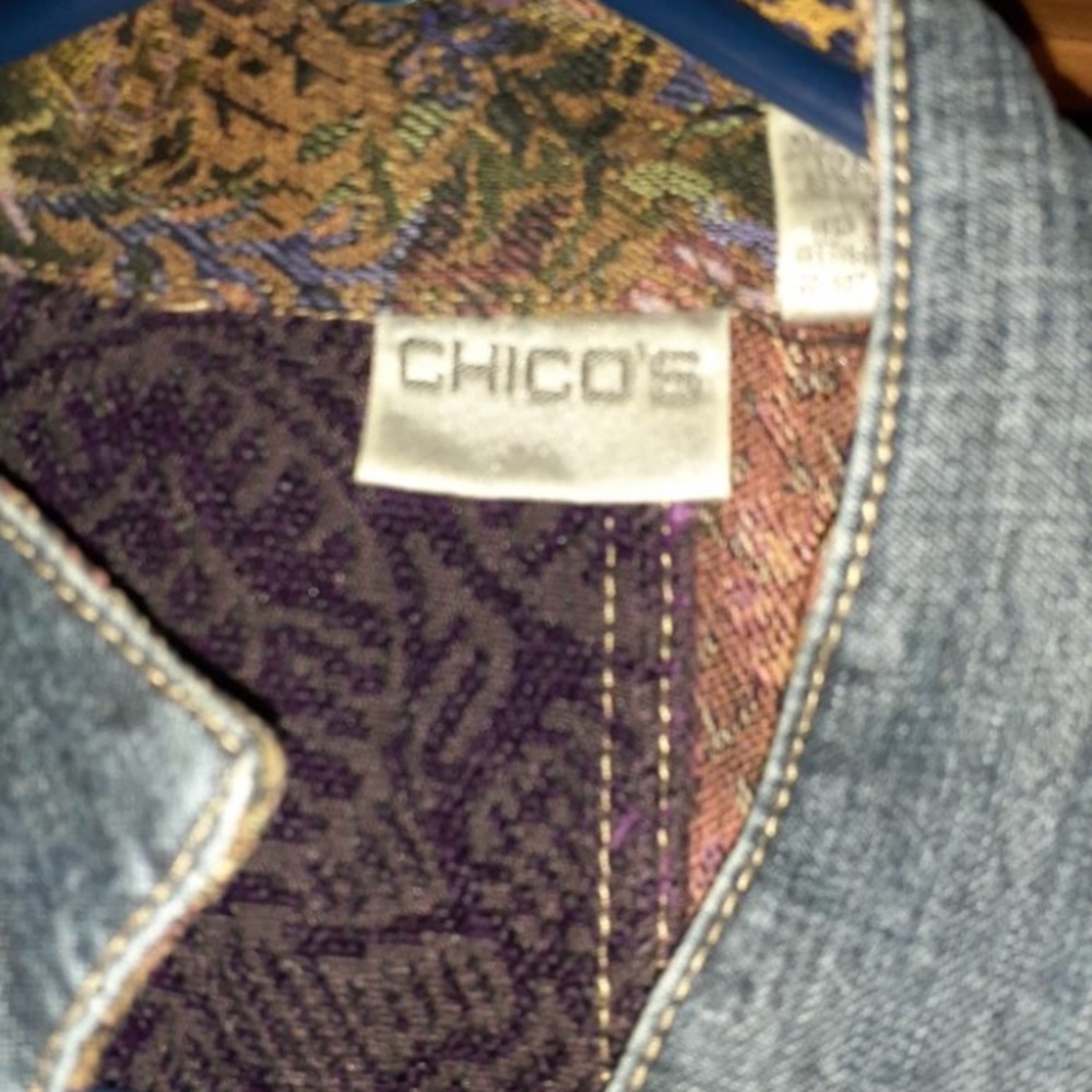 Chico’s - Picture 6 of 8